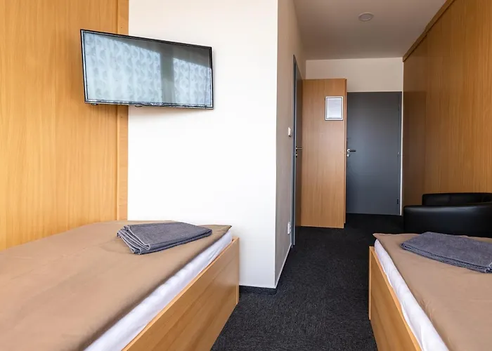 A Zimni Stadion Hotel 2*